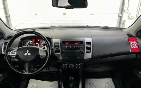 Mitsubishi Outlander III рестайлинг 3, 2012 год, 1 099 000 рублей, 10 фотография