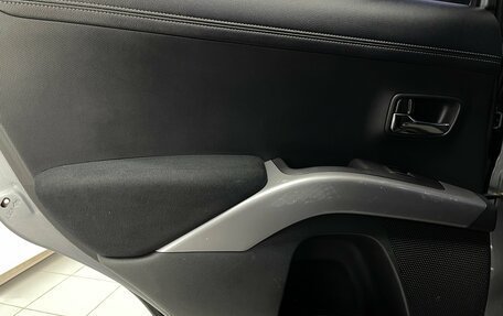 Mitsubishi Outlander III рестайлинг 3, 2012 год, 1 099 000 рублей, 18 фотография