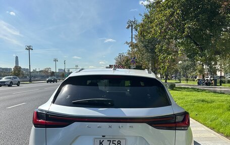 Lexus NX, 2022 год, 6 000 000 рублей, 5 фотография