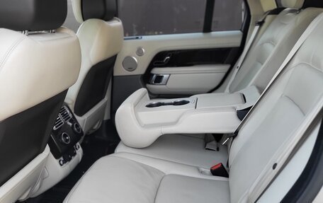Land Rover Range Rover IV рестайлинг, 2019 год, 6 650 000 рублей, 10 фотография