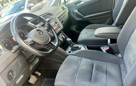 Volkswagen Tiguan II, 2017 год, 2 499 000 рублей, 7 фотография