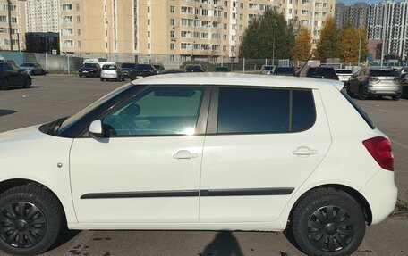 Skoda Fabia II, 2011 год, 420 000 рублей, 2 фотография