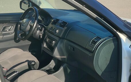 Skoda Fabia II, 2011 год, 420 000 рублей, 13 фотография