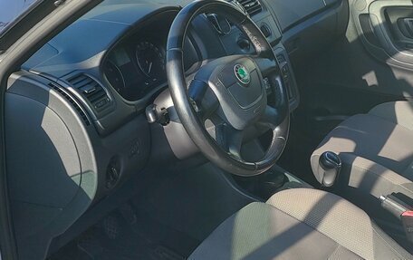 Skoda Fabia II, 2011 год, 420 000 рублей, 12 фотография