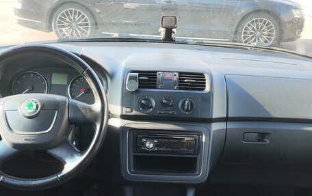 Skoda Fabia II, 2011 год, 420 000 рублей, 9 фотография