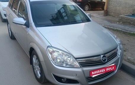 Opel Astra H, 2009 год, 530 000 рублей, 2 фотография