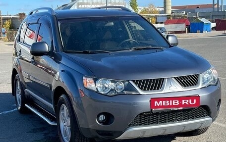 Mitsubishi Outlander III рестайлинг 3, 2008 год, 950 000 рублей, 4 фотография