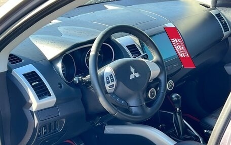 Mitsubishi Outlander III рестайлинг 3, 2008 год, 950 000 рублей, 15 фотография