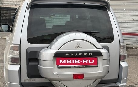 Mitsubishi Pajero IV рестайлинг 2, 2011 год, 2 350 000 рублей, 4 фотография