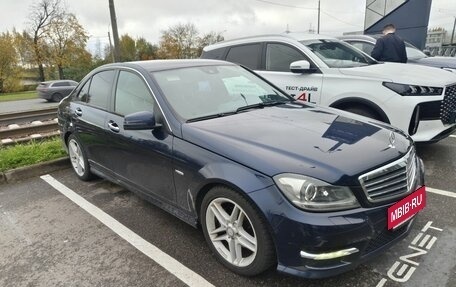 Mercedes-Benz C-Класс, 2011 год, 1 499 000 рублей, 2 фотография