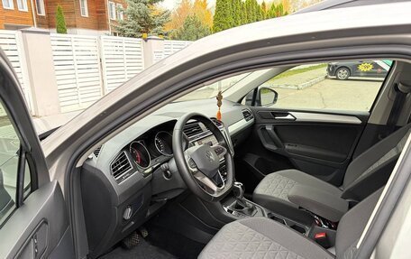 Volkswagen Tiguan II, 2021 год, 3 050 000 рублей, 12 фотография