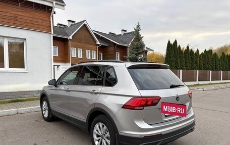 Volkswagen Tiguan II, 2021 год, 3 050 000 рублей, 5 фотография