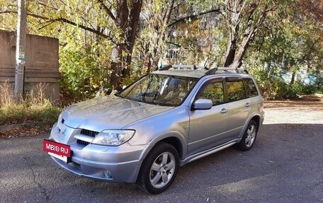 Mitsubishi Outlander III рестайлинг 3, 2006 год, 640 000 рублей, 2 фотография