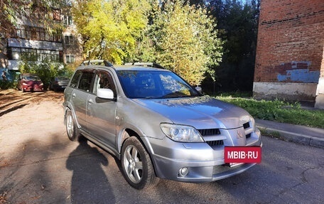Mitsubishi Outlander III рестайлинг 3, 2006 год, 640 000 рублей, 6 фотография