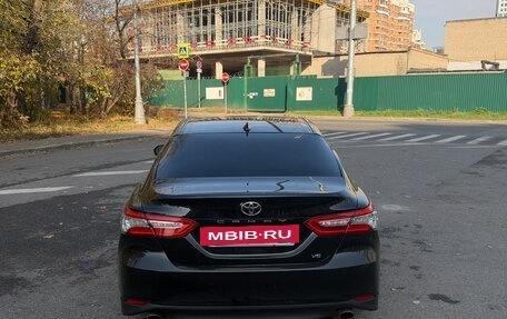 Toyota Camry, 2020 год, 2 950 000 рублей, 3 фотография