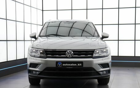 Volkswagen Tiguan II, 2017 год, 2 700 000 рублей, 2 фотография