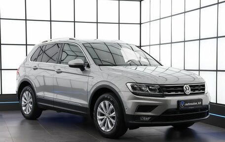 Volkswagen Tiguan II, 2017 год, 2 700 000 рублей, 3 фотография