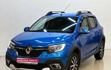 Renault Sandero II рестайлинг, 2020 год, 1 320 000 рублей, 2 фотография