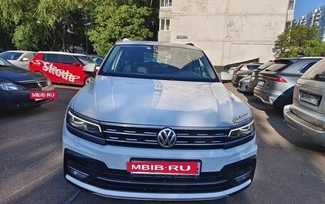 Volkswagen Tiguan II, 2018 год, 5 000 000 рублей, 6 фотография
