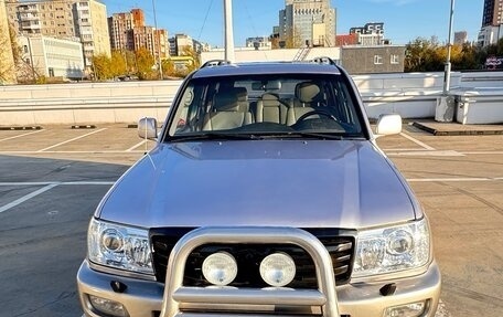 Toyota Land Cruiser 100 рестайлинг 2, 2004 год, 2 500 000 рублей, 8 фотография