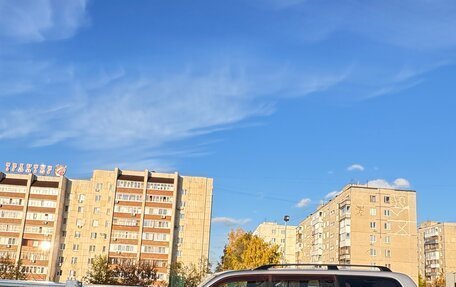 Toyota Land Cruiser 100 рестайлинг 2, 2004 год, 2 500 000 рублей, 22 фотография