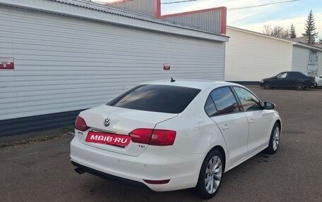 Volkswagen Jetta VII, 2013 год, 1 050 000 рублей, 4 фотография