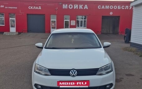 Volkswagen Jetta VII, 2013 год, 1 050 000 рублей, 8 фотография