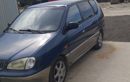 KIA Carens I (RS), 2000 год, 310 000 рублей, 1 фотография