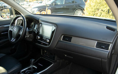 Mitsubishi Outlander III рестайлинг 3, 2020 год, 2 678 000 рублей, 1 фотография