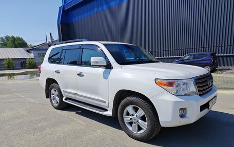 Toyota Land Cruiser 200, 2013 год, 4 000 000 рублей, 8 фотография