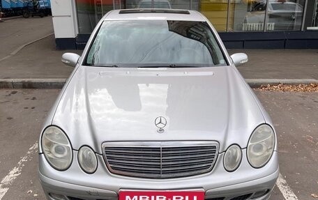Mercedes-Benz E-Класс, 2004 год, 960 000 рублей, 1 фотография