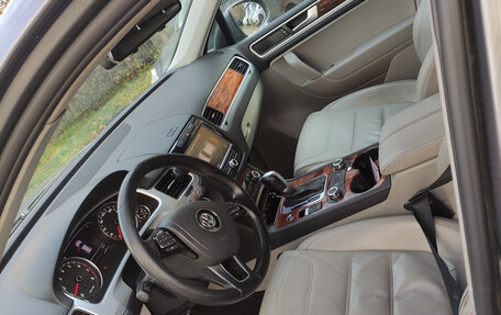 Volkswagen Touareg III, 2010 год, 1 550 000 рублей, 9 фотография