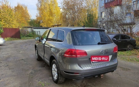 Volkswagen Touareg III, 2010 год, 1 550 000 рублей, 2 фотография