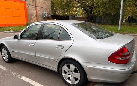 Mercedes-Benz E-Класс, 2004 год, 960 000 рублей, 6 фотография