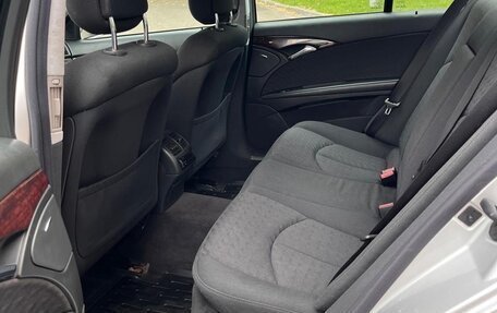 Mercedes-Benz E-Класс, 2004 год, 960 000 рублей, 8 фотография