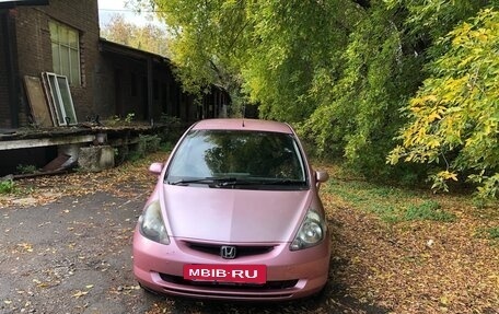 Honda Fit III, 2002 год, 360 000 рублей, 2 фотография