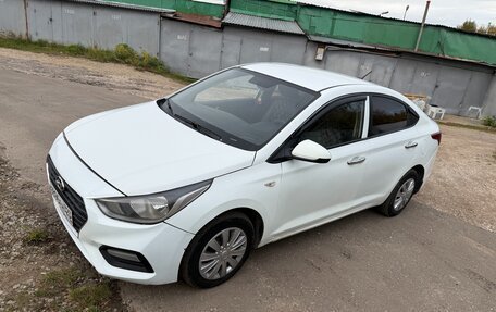 Hyundai Solaris II рестайлинг, 2018 год, 549 000 рублей, 2 фотография
