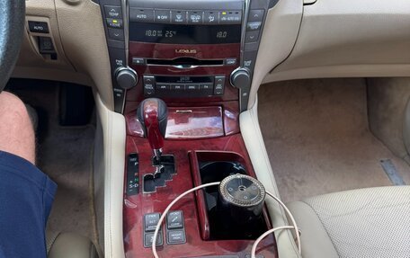Lexus LS IV, 2007 год, 1 490 000 рублей, 13 фотография