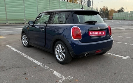 MINI Hatch, 2018 год, 1 750 000 рублей, 4 фотография