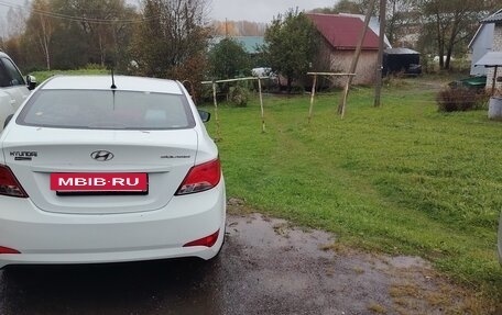 Hyundai Solaris II рестайлинг, 2015 год, 1 150 000 рублей, 4 фотография