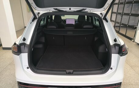 Volkswagen Tiguan, 2025 год, 4 780 000 рублей, 9 фотография