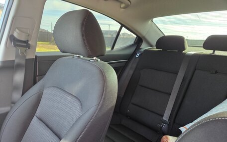 Hyundai Elantra VI, 2017 год, 1 290 000 рублей, 8 фотография