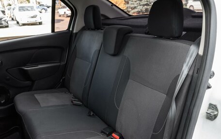 Renault Logan II, 2020 год, 949 000 рублей, 9 фотография