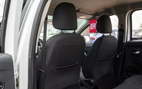 Renault Logan II, 2020 год, 949 000 рублей, 11 фотография