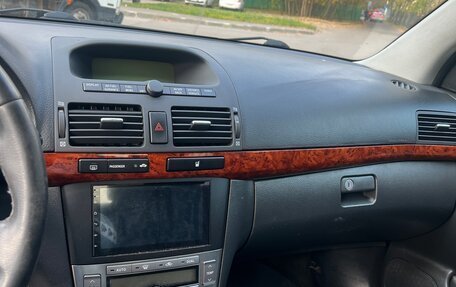 Toyota Avensis III рестайлинг, 2004 год, 595 000 рублей, 15 фотография