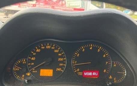 Toyota Avensis III рестайлинг, 2004 год, 595 000 рублей, 13 фотография