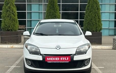 Renault Megane III рестайлинг, 2013 год, 620 000 рублей, 2 фотография