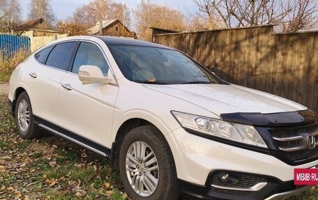 Honda Crosstour I рестайлинг, 2014 год, 1 650 000 рублей, 3 фотография