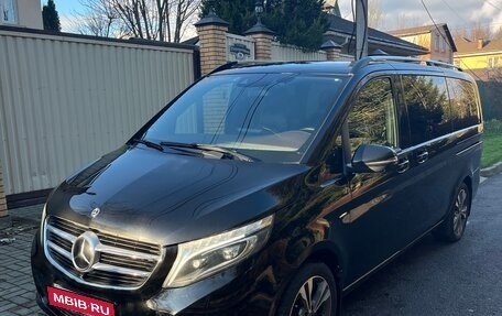 Mercedes-Benz V-Класс, 2017 год, 4 850 000 рублей, 15 фотография