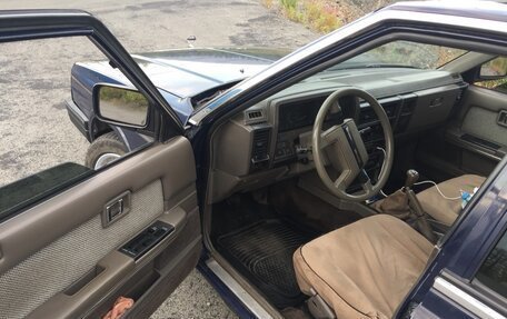 Nissan Laurel VIII, 1986 год, 690 000 рублей, 3 фотография